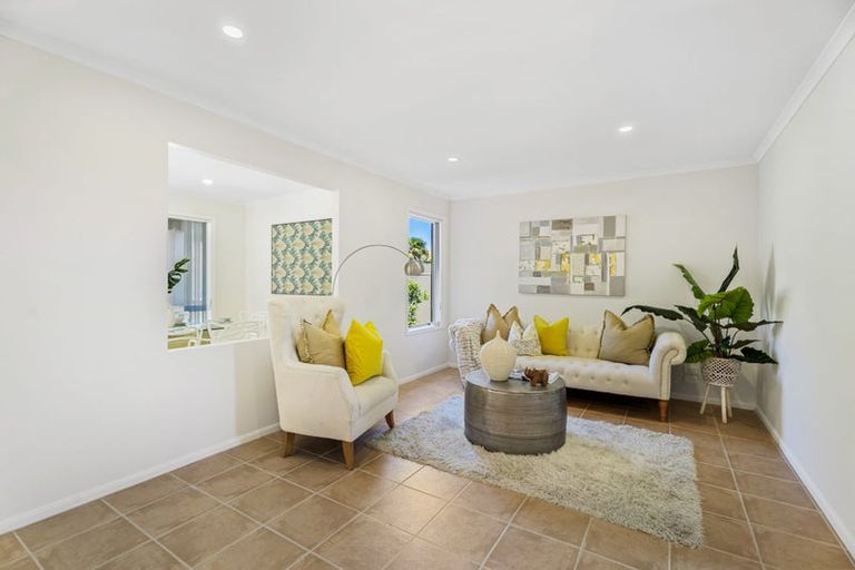 Photo of property in 31 Nautilus Drive, Gulf Harbour, Whangaparaoa, 0930