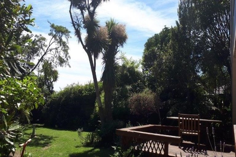 Photo of property in 116 Pages Road, Wainoni, Christchurch, 8061