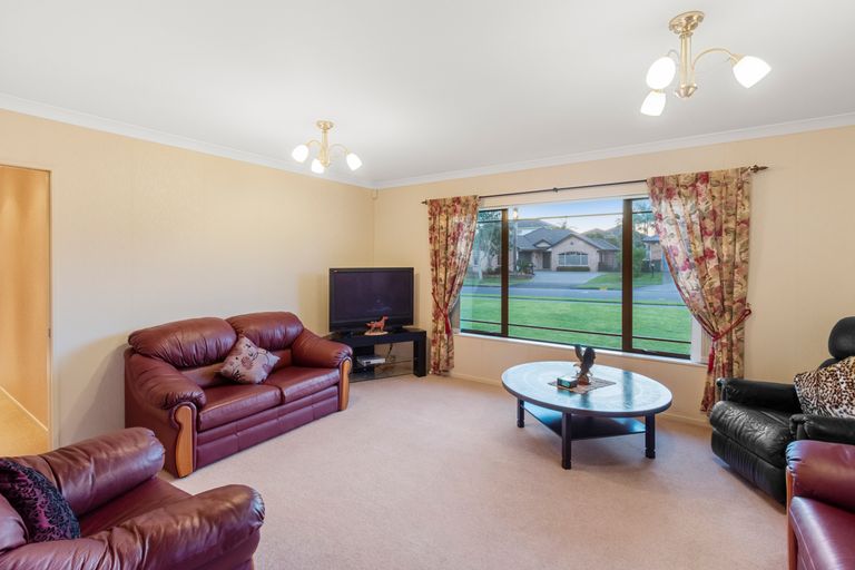 Photo of property in 20 Norm Pellow Drive, Manurewa, Auckland, 2105