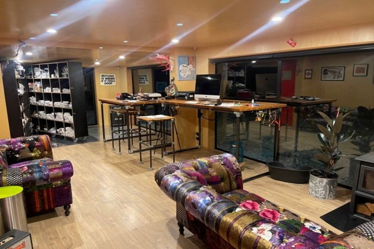 Photo of property in 27 Avon Street, Athol, 9793