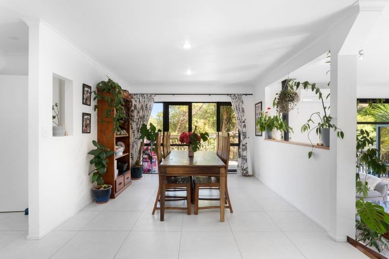 Photo of property in 12b Kimberly Grove, Greenhithe, Auckland, 0632