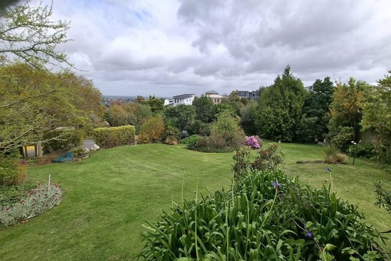 Photo of property in 39b Shalamar Drive, Cashmere, Christchurch, 8022