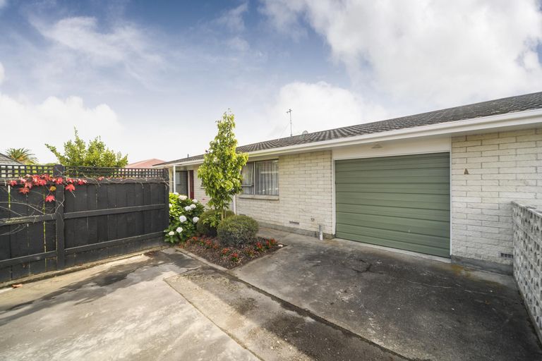 Photo of property in 233a College Street, West End, Palmerston North, 4412