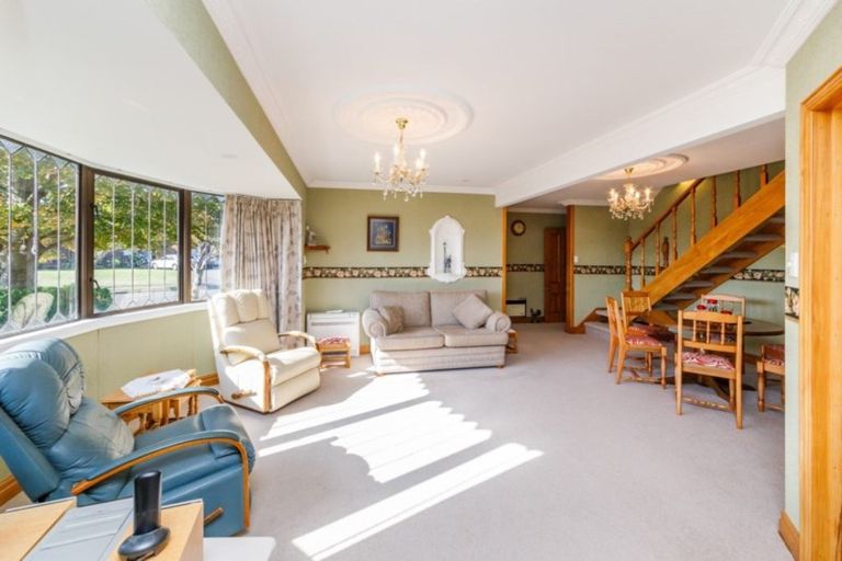 Photo of property in 14 Willowbank Crescent, Feilding, 4702