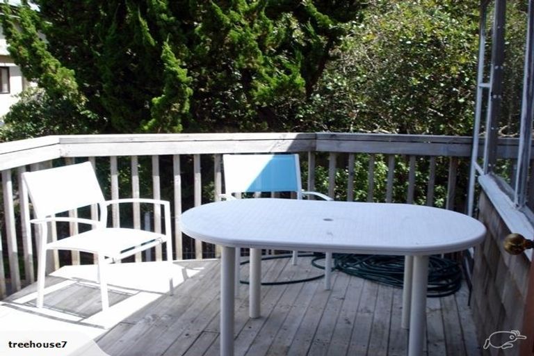 Photo of property in 8/244 Onewa Road, Birkenhead, Auckland, 0626