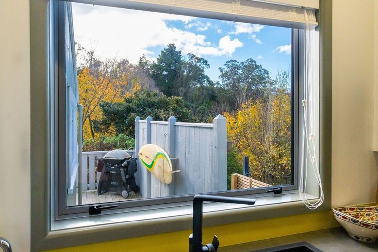 Photo of property in 22 Enfield Road, Hospital Hill, Napier, 4110