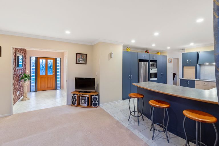 Photo of property in 20 Norm Pellow Drive, Manurewa, Auckland, 2105