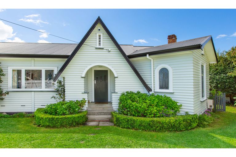 Photo of property in 9 Alfred Street, Fairfield, Hamilton, 3214