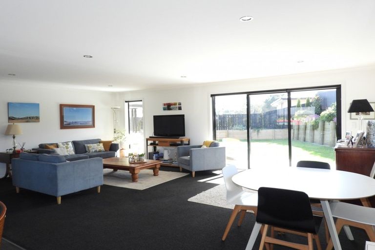 Photo of property in 11 Dove Place, Holmes Hill, Oamaru, 9401