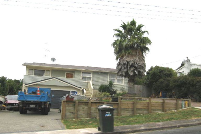 Photo of property in 17 Utting Street, Birkdale, Auckland, 0626