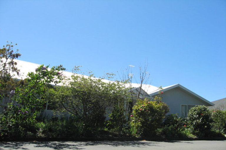 Photo of property in 15 Trolove Place, Stoke, Nelson, 7011