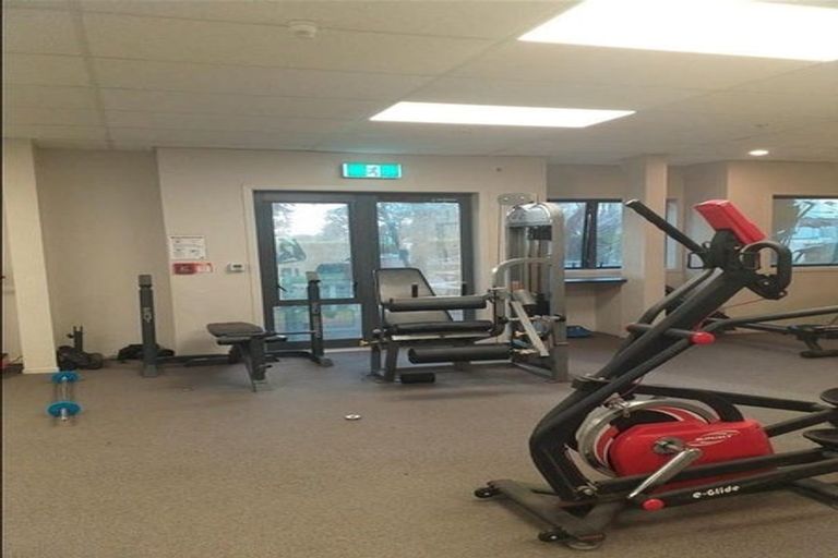 Photo of property in 2p/10 Crown Lynn Place, New Lynn, Auckland, 0600