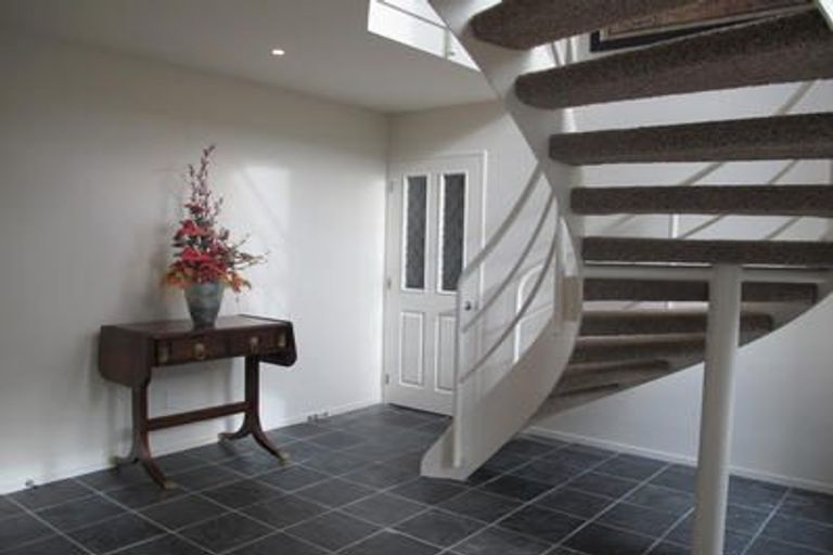 Photo of property in 1/43 Castor Bay Road, Castor Bay, Auckland, 0620