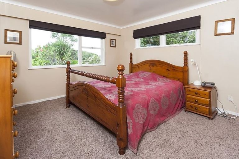Photo of property in 42 Reeves Road, Pakuranga, Auckland, 2010