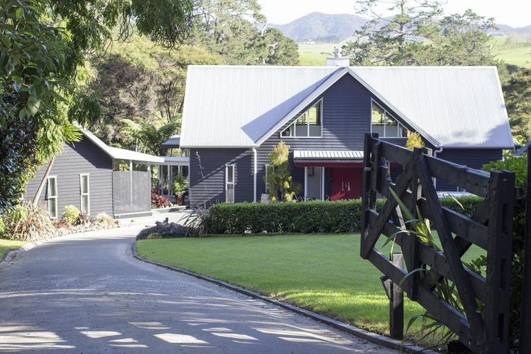 Photo of property in 838 Puketona Road, Haruru, 0204