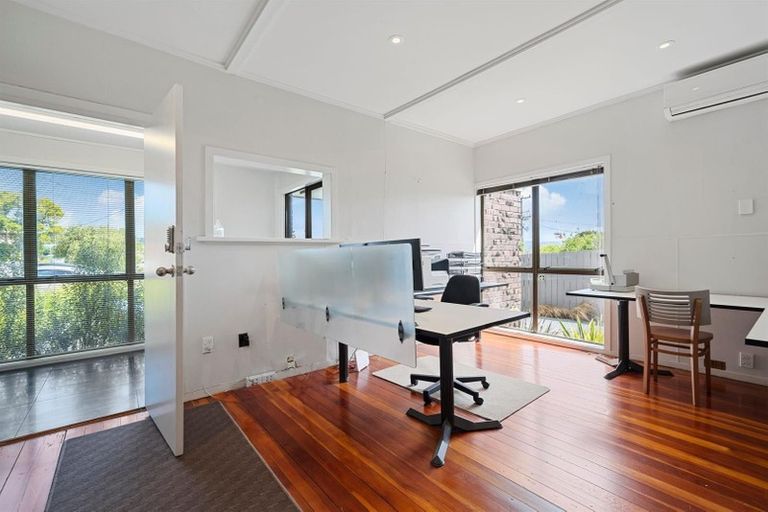 Photo of property in 73 West Coast Road, Glen Eden, Auckland, 0602