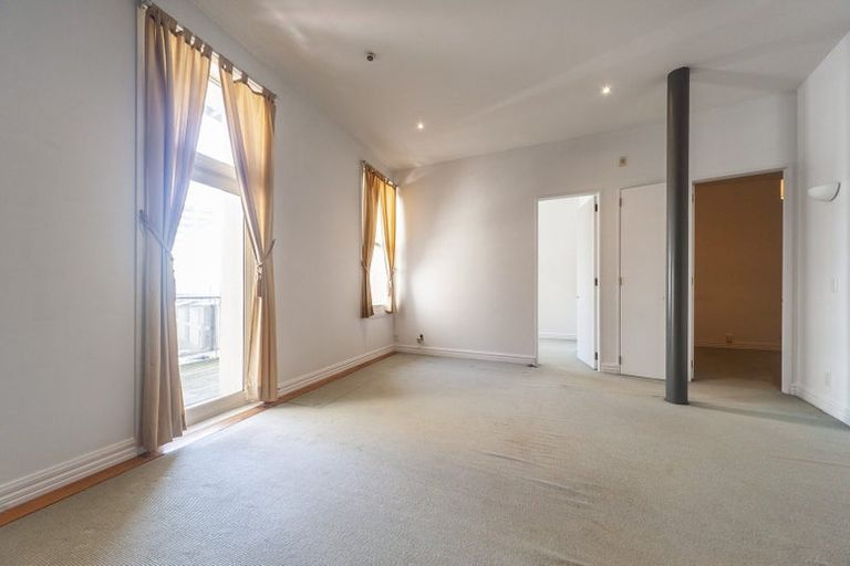 Photo of property in Columbia Apartments, 5/32 Cuba Street, Te Aro, Wellington, 6011