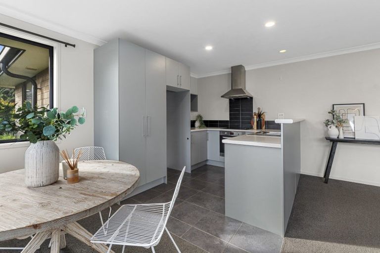 Photo of property in 10 Bathurst Crescent, Pyes Pa, Tauranga, 3112