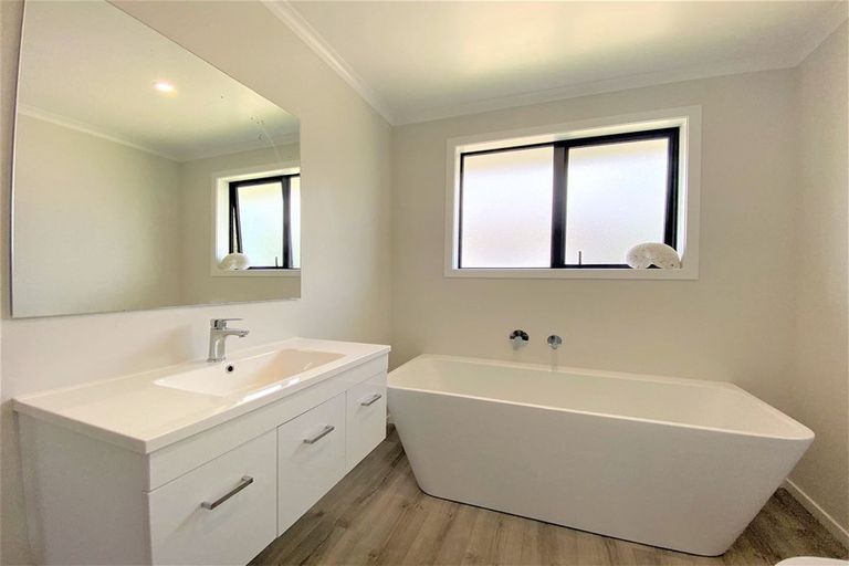 Photo of property in 328 Warburton Crescent, Te Awamutu, 3800