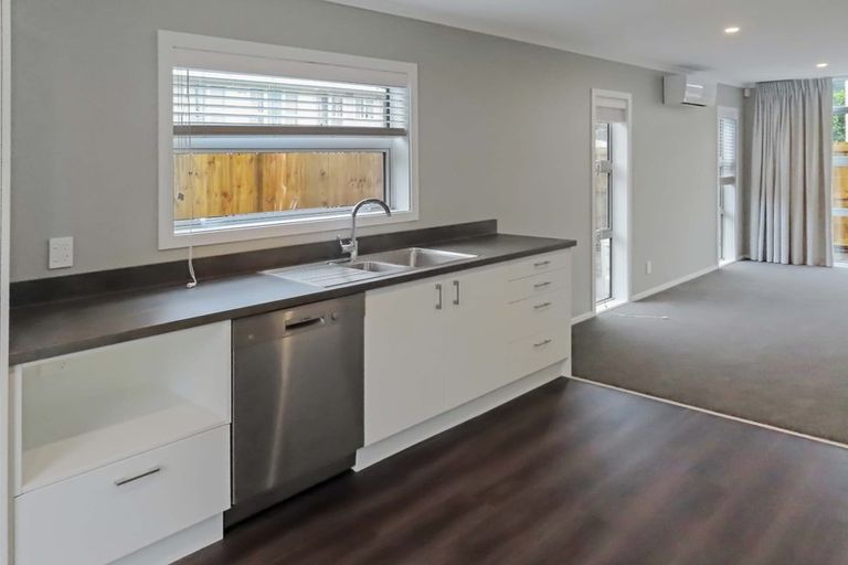 Photo of property in 4 Delaney Drive, Stokes Valley, Lower Hutt, 5019