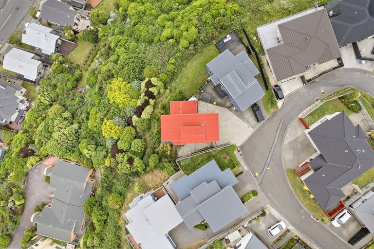 Photo of property in 65 Erlestoke Crescent, Churton Park, Wellington, 6037