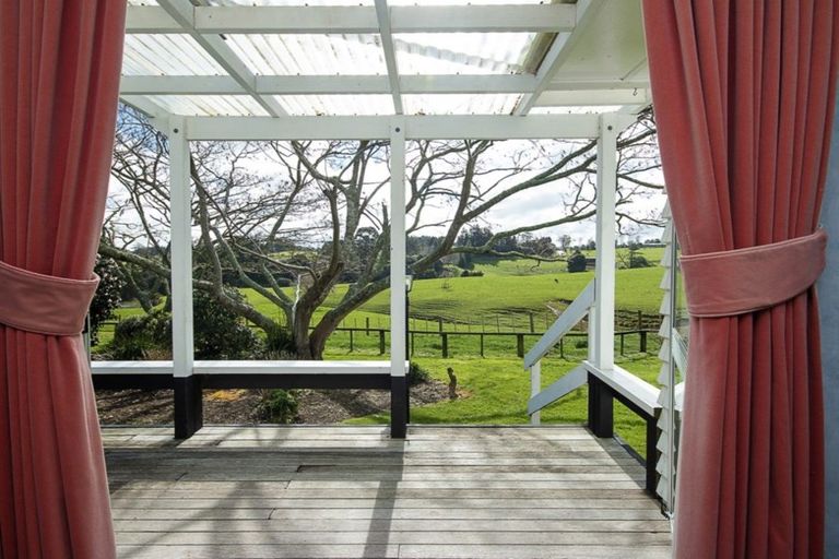 Photo of property in 65 Ruebe Road, Buckland, Pukekohe, 2677