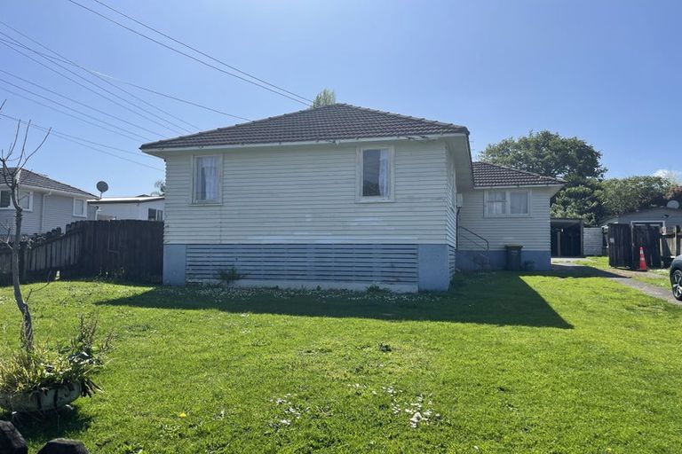 Photo of property in 86 Arimu Road, Papakura, 2110
