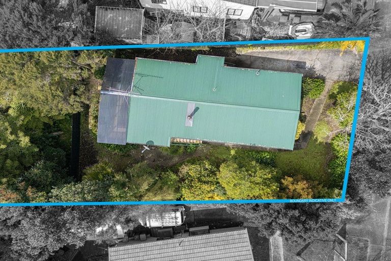 Photo of property in 22 Randal Place, Bayview, Auckland, 0629