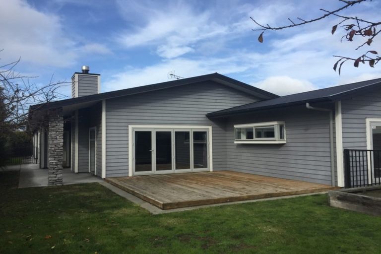 Photo of property in 767 Main North Road, Belfast, Christchurch, 8051