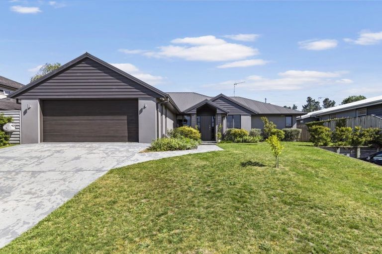 Photo of property in 5 Grenache Place, Rototuna, Hamilton, 3210