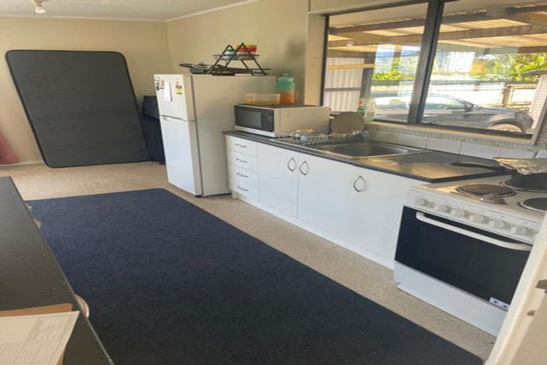 Photo of property in 37 Kerrs Road, Wiri, Auckland, 2104