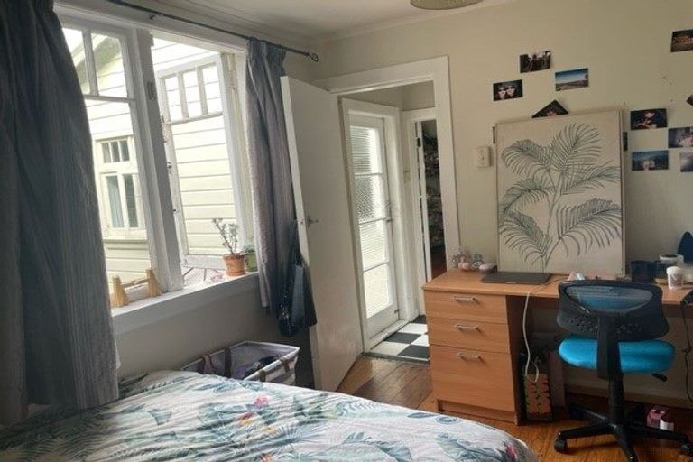 Photo of property in 42 Hohiria Road, Hataitai, Wellington, 6021