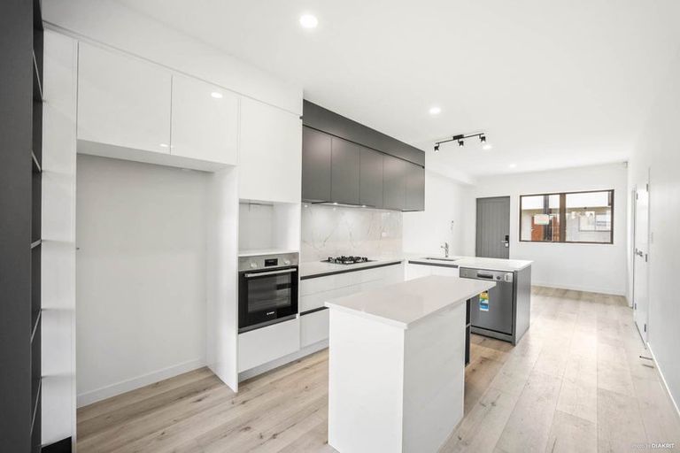 Photo of property in 6 Ikara Road, Papatoetoe, Auckland, 2025