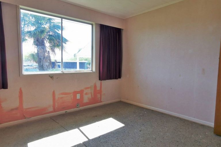 Photo of property in 12 Churchill Avenue, Wairoa, 4108