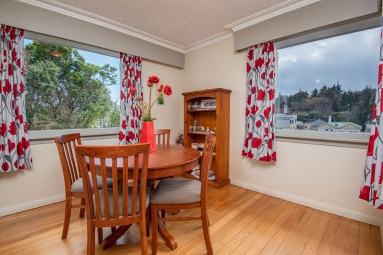 Photo of property in 10 Shand Street, Green Island, Dunedin, 9018