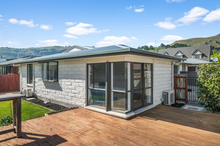 Photo of property in 1/23 Laing Crescent, Heathcote Valley, Christchurch, 8022