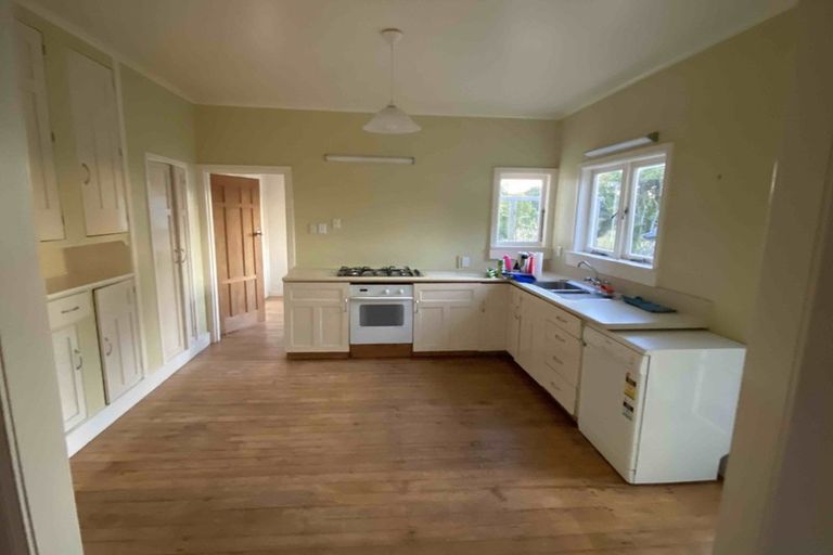 Photo of property in 1218 Great South Road, Runciman, Drury, 2578