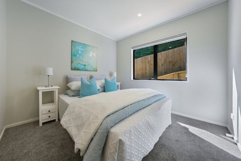 Photo of property in 168 Verbena Road, Birkdale, Auckland, 0626