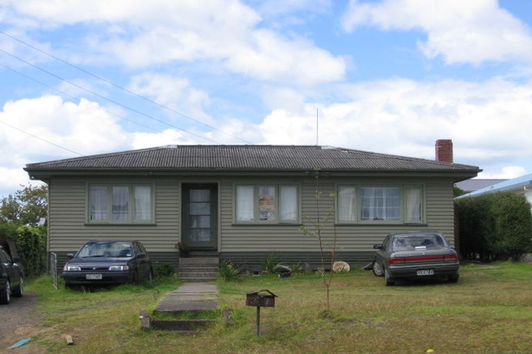 Photo of property in 3/15 Gazelle Avenue, Beach Haven, Auckland, 0626