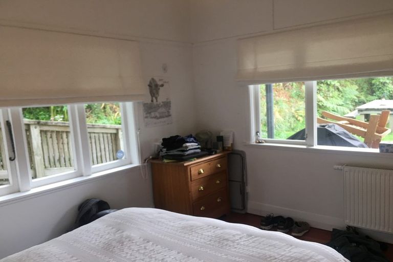 Photo of property in 100 Farnham Street, Mornington, Wellington, 6021