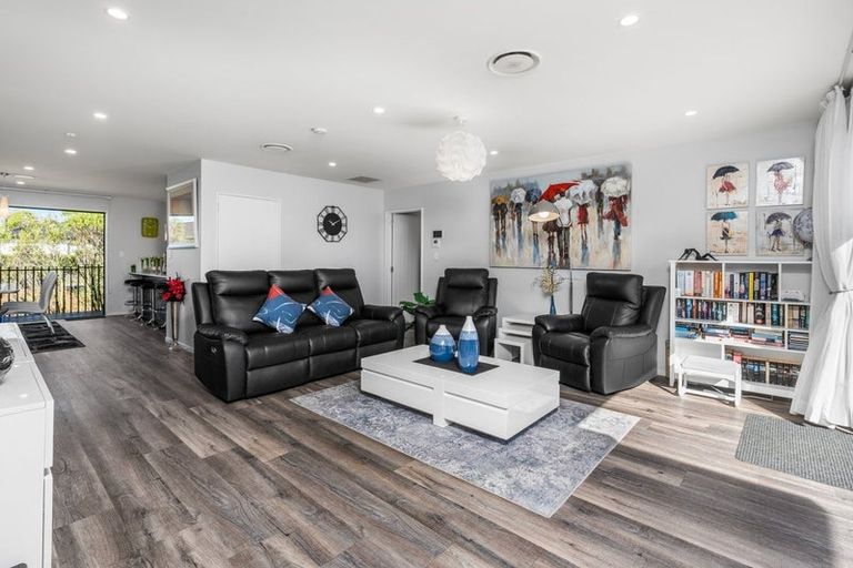 Photo of property in 19 Whitburn Avenue, Halswell, Christchurch, 8025
