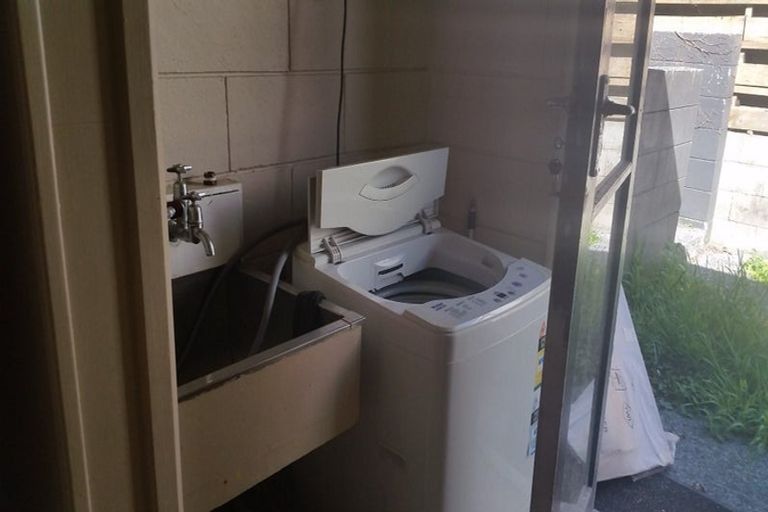 Photo of property in 16 Opoia Road, Hamilton East, Hamilton, 3216