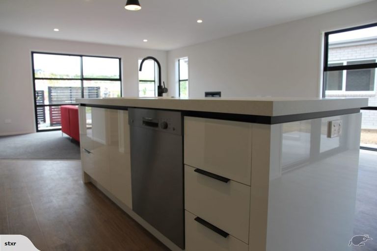 Photo of property in 61 Pakanga Grove, Pyes Pa, Tauranga, 3112