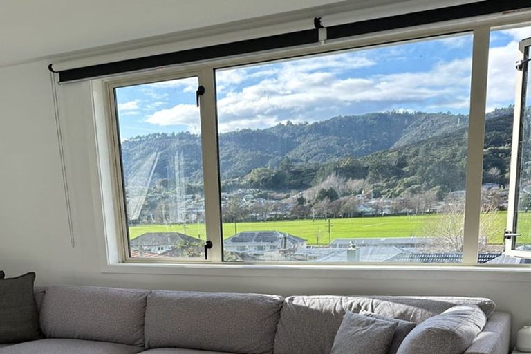 Photo of property in 29 Bird Grove, Stokes Valley, Lower Hutt, 5019