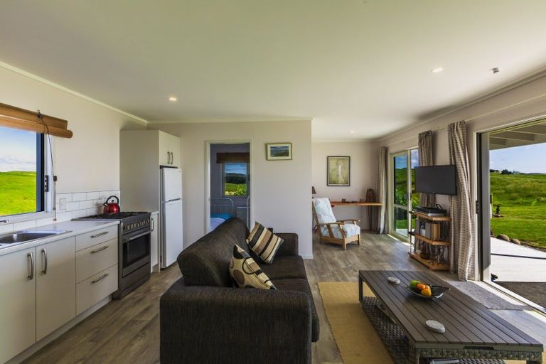 Photo of property in 23 Netherton Road, Omakere, 4271