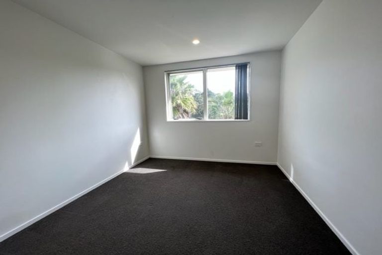 Photo of property in 11 Lomas Way, Albany, Auckland, 0632