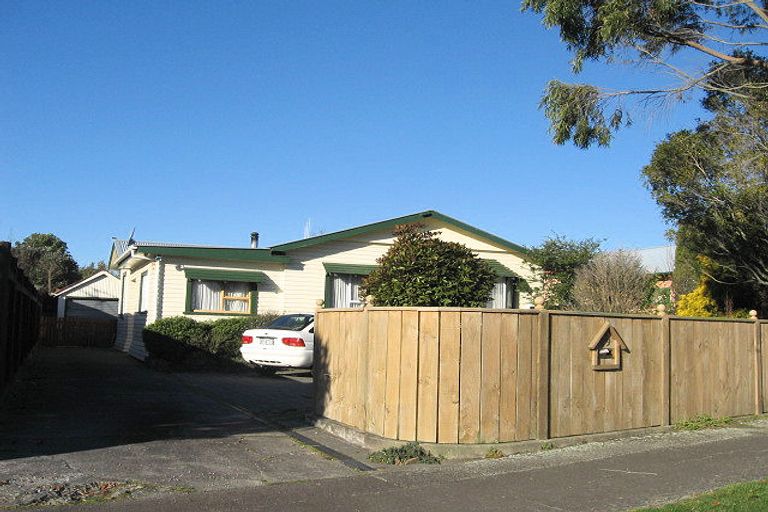Photo of property in 29 Thomson Street, West End, Palmerston North, 4412
