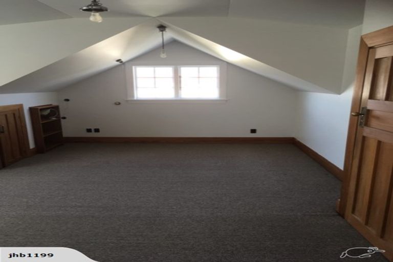 Photo of property in 81 Main Road, Redcliffs, Christchurch, 8081