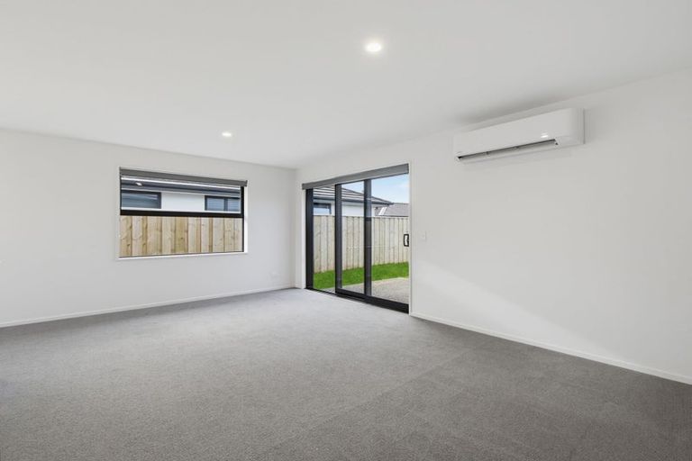 Photo of property in 38 Crossley Avenue, Woodend, 7610