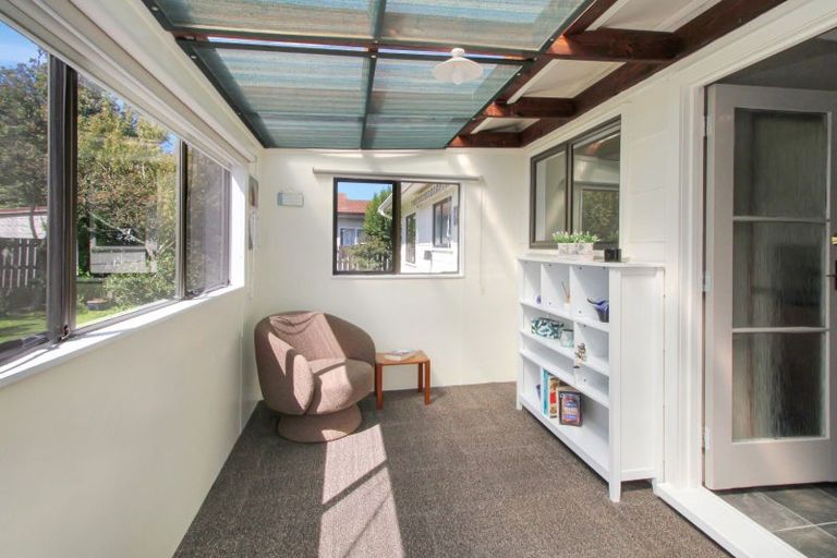 Photo of property in 8 Smith Street, Dannevirke, 4930